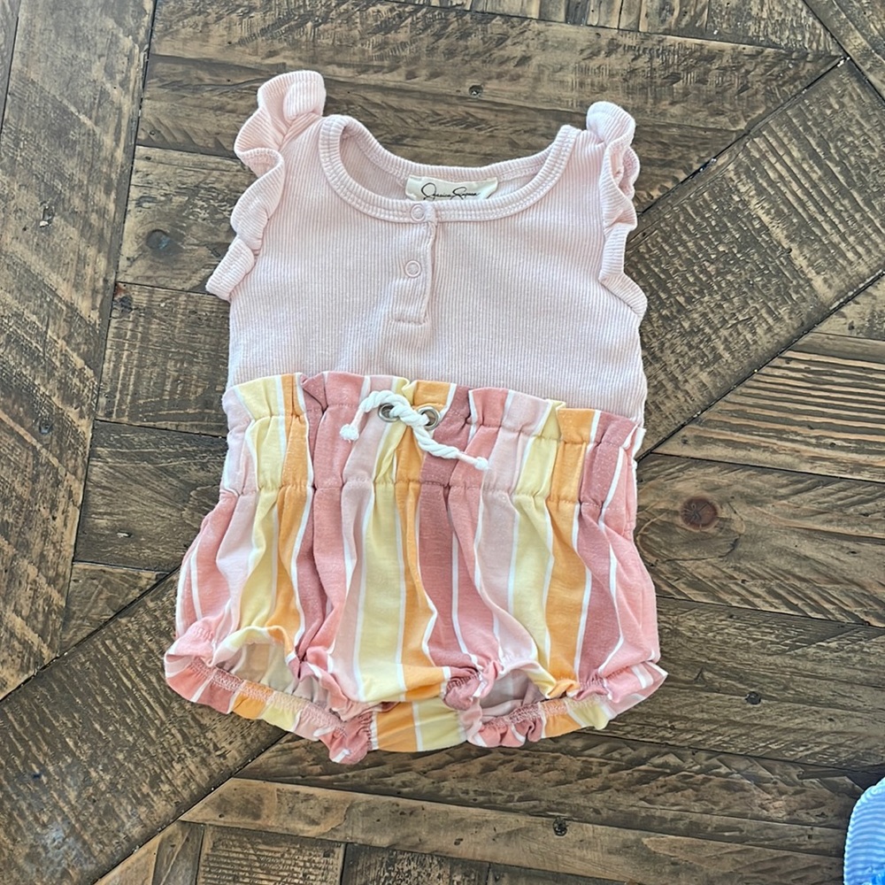 Jessica Simpson romper 6/9m